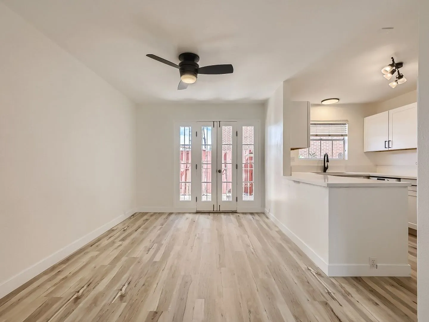 Beautiful Las Vegas Country Club townhome — Photo 4