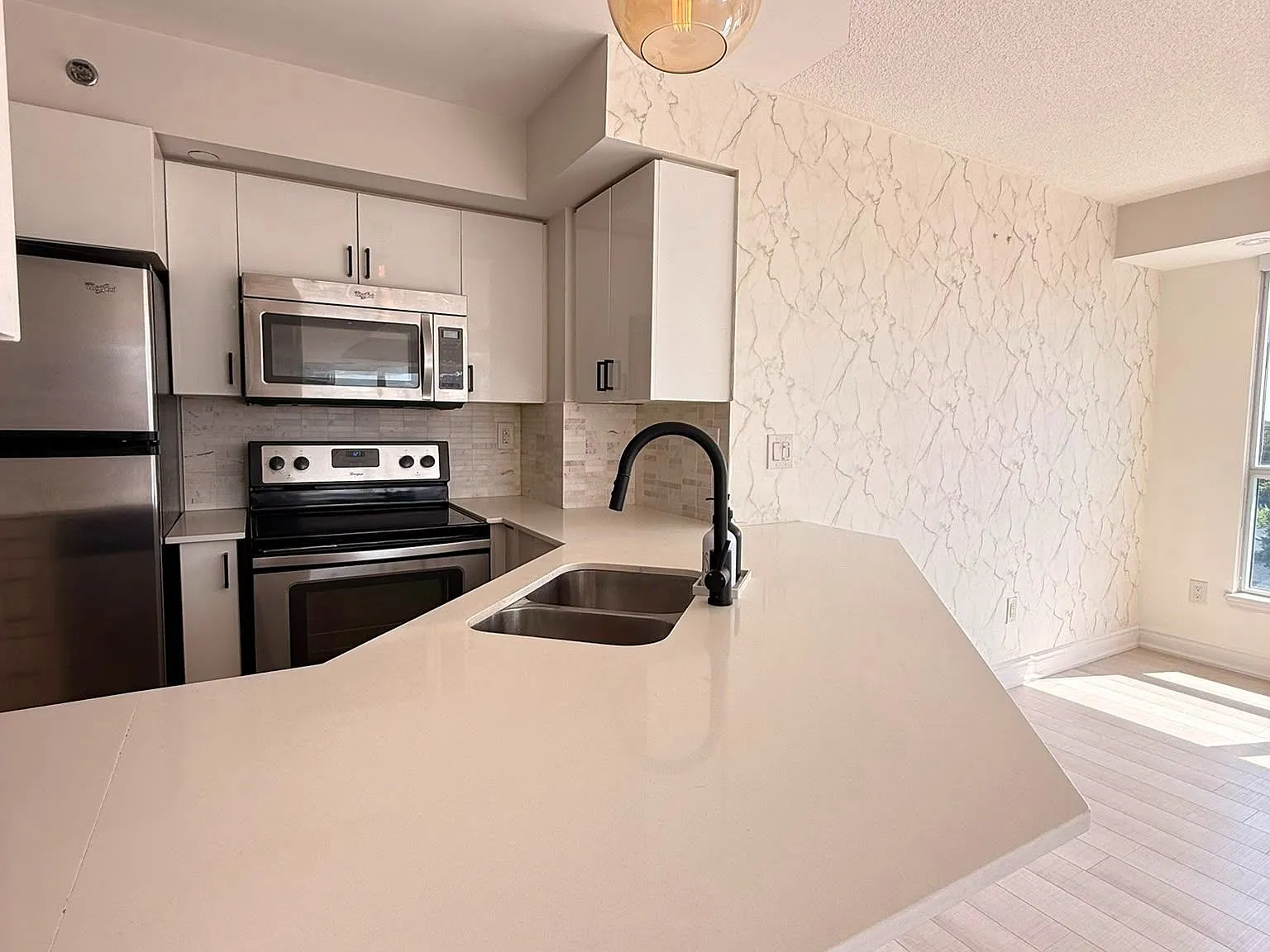 2 bed, $2,950 — Photo 4