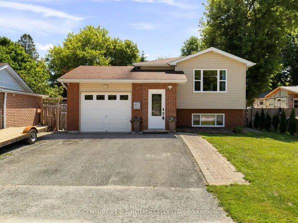 128 Queen St, Essa, ON L0M 1B0