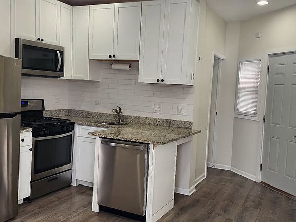 3rd image of 2834 N Woodard St #C