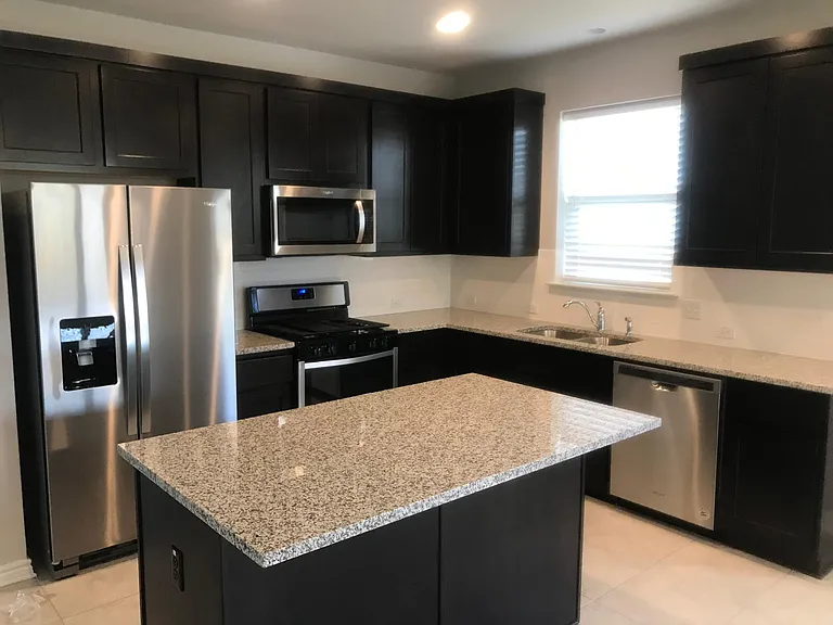 2106 Pecan Island Dr — Photo 9