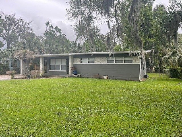 1st image of 543 Sandra Ave