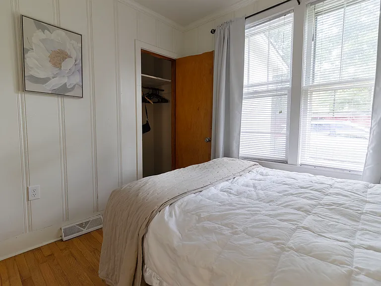 2318 Baxter St — Photo 12