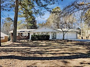 1145 Old Forge Dr, Roswell, GA 30076
