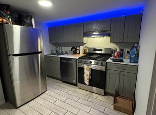 61-24 219th St #B, Oakland Gardens, NY 11364