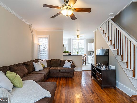4th image of 4528 1/2 Wilde St