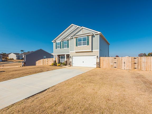 5th image of 241 Gail Ln