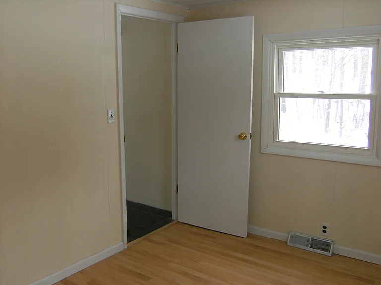 16900 Shawano Dr NE — Photo 4