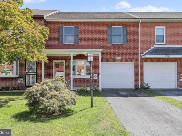 17931 Clubhouse Dr, Hagerstown, MD 21740