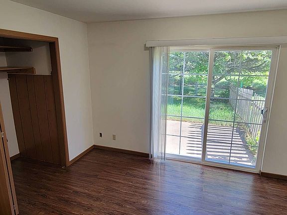 3rd image of 411-413 Gaylee St #411