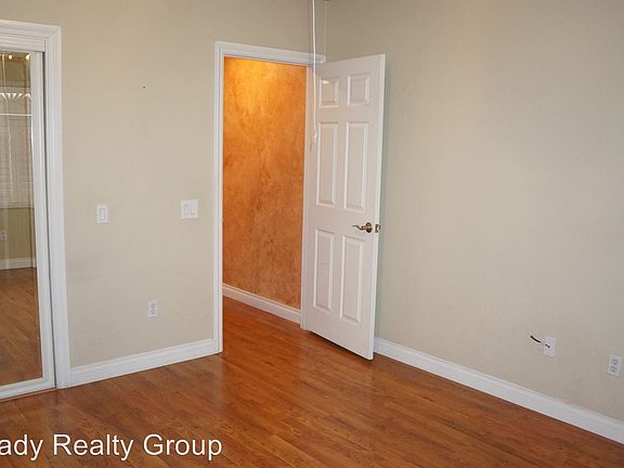 5th image of 5415 W Harmon Ave Unit 1037