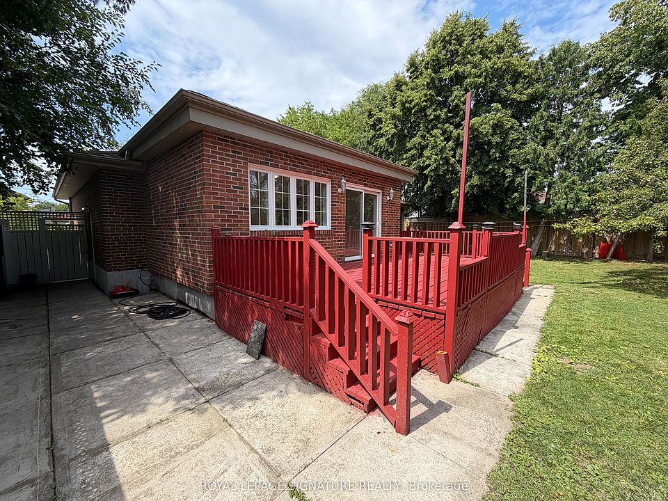 1st image of 834 Mississauga Valley Blvd