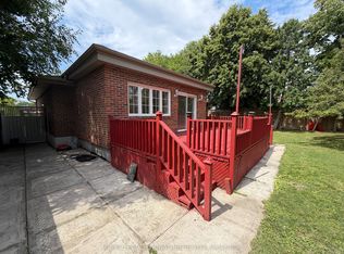 834 Mississauga Valley Blvd, Mississauga, ON L5A1Z8