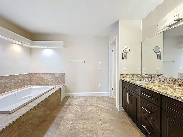 6846 Lake View Dr — Photo 46
