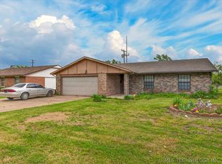 520 Carol Rd, Bartlesville, OK 74003