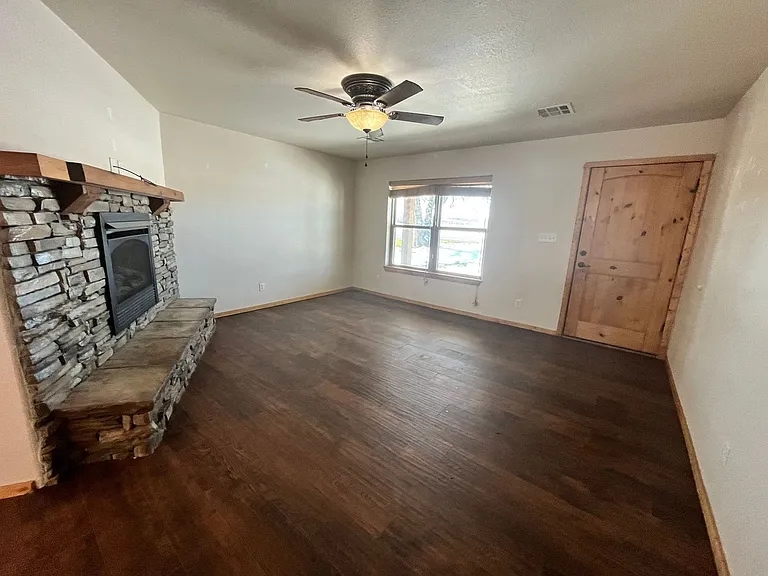 9577 Choate Prairie Rd — Photo 3