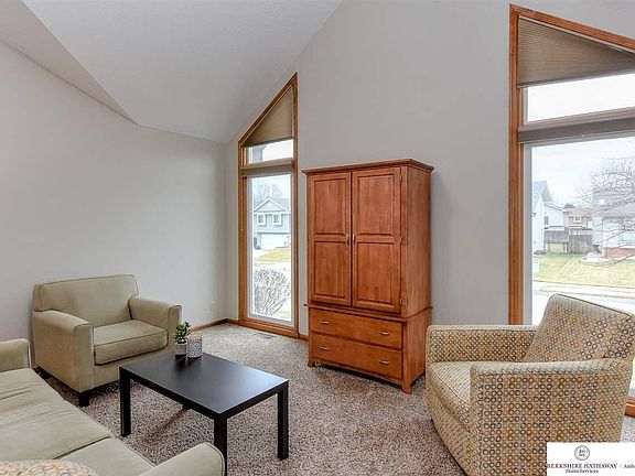 5th image of 4424 S 147th St