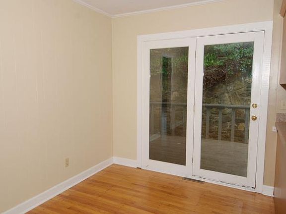 4th image of 45 Longview Dr