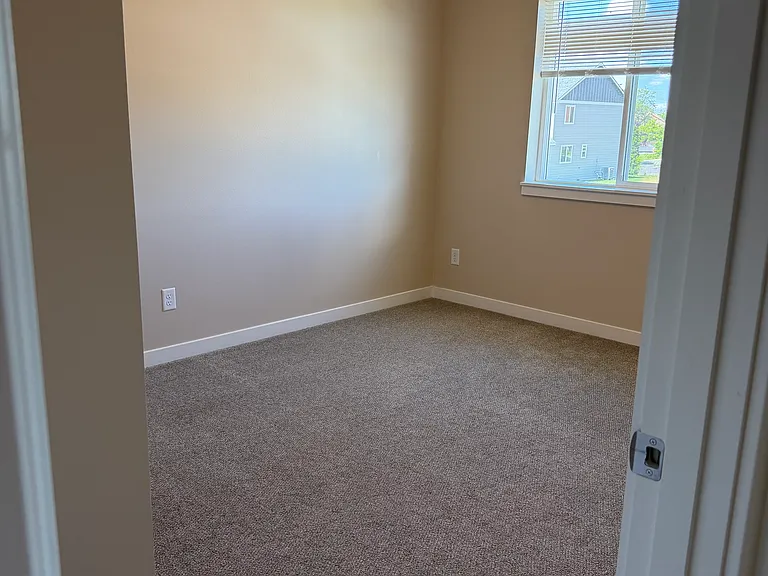 911 W Ted Yao Way #A — Photo 16