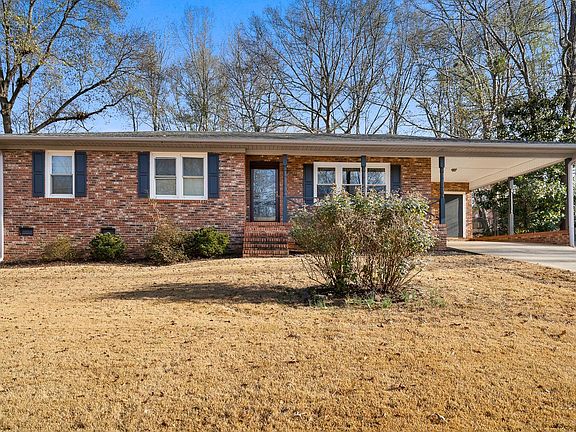 4th image of 218 Richmond Dr