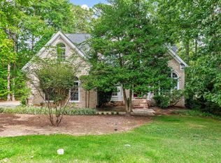 102 Shriver Ct, Cary, NC 27511