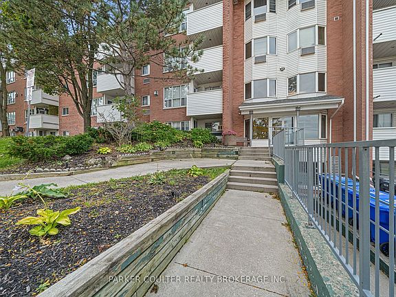 4th image of 126 Bell Farm Rd #412
