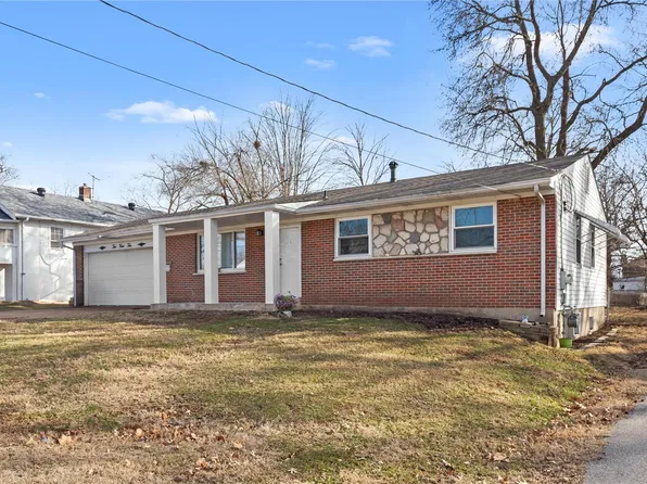 10410 Maddox Pl, Saint Louis, MO 63114