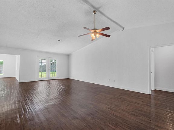 2nd image of 2006 Crestmont Cir
