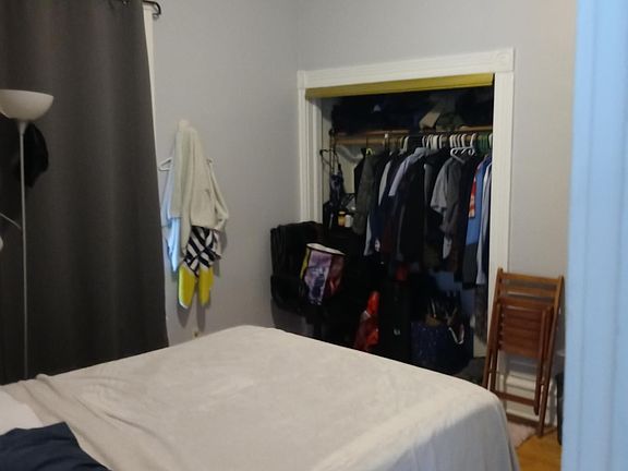 5th image of 410 5th Ave SE