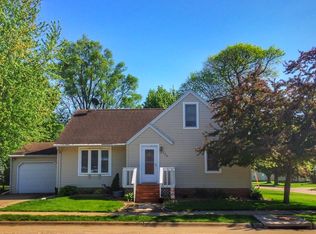 208 W Market St, New Sharon, IA 50207