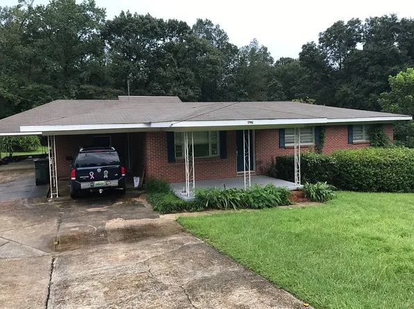 1792 N Union Ave, Ozark, AL 36360