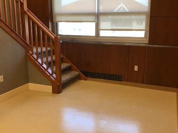4th image of 847 Martin St APT 311