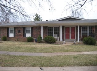 1217 Blairshire Dr, Ballwin, MO