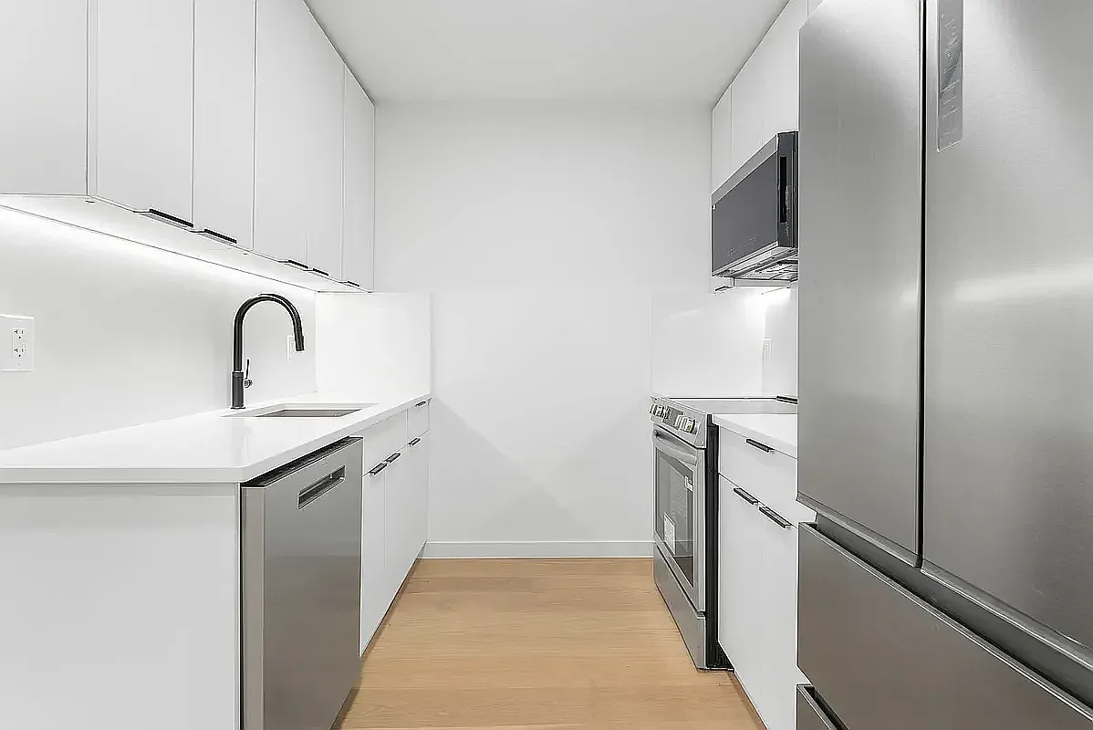 42 Pilling Street — Photo 2