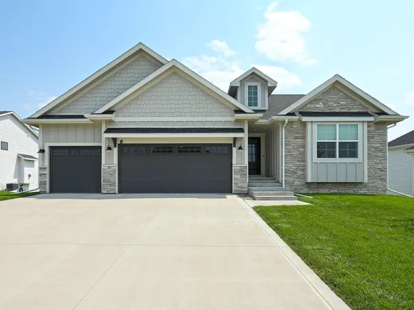 2284 SE Preserve Ct, West Des Moines, IA 50265