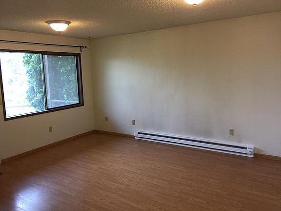 4th image of 2028 NW Yates St