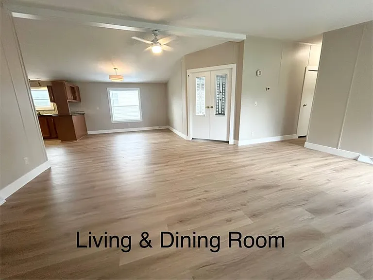 852 Charles Rd — Photo 41