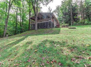 511 E Mohawk Dr, Malvern, OH 44644