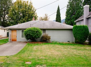 395 NE Birch St, Issaquah, WA 98027