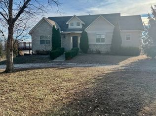 17657 Coffin Rd, Leavenworth, KS 66048