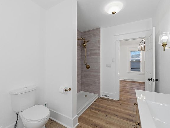 2nd image of 116 Walnut STREET