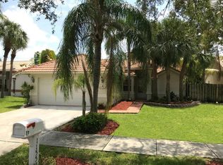 1155 E Lancewood Pl, Delray Beach, FL 33445