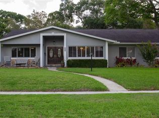 11615 Carrollwood Dr, Tampa, FL 33618