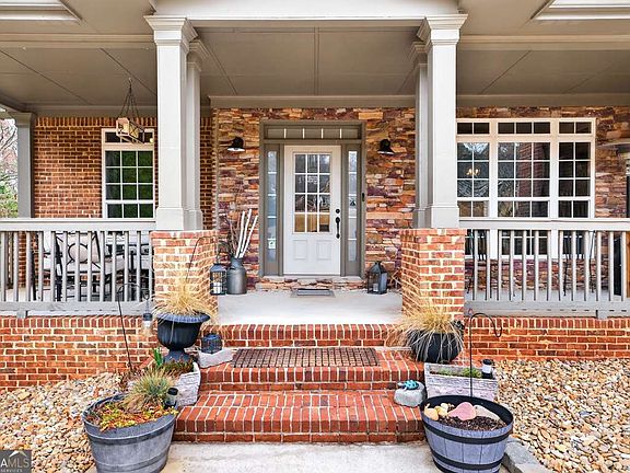 4th image of 1624 Alcovy Ridge Xing