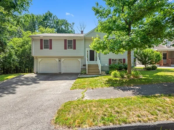 78 Darnell Rd, Worcester, MA 01606