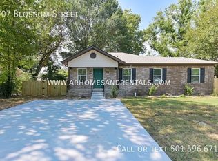 707 Blossom St, North Little Rock, AR 72117