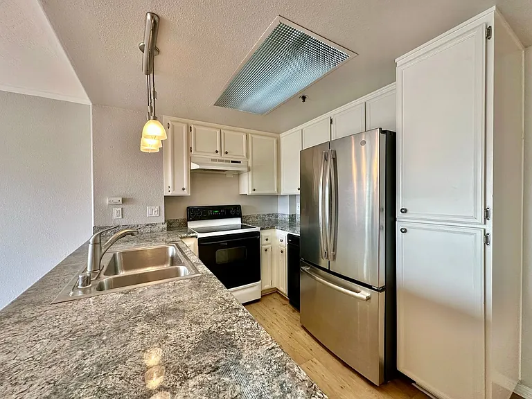 1514 7th Ave #203 — Photo 5