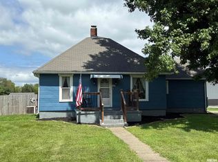 975 Old West Locust St, Canton, IL 61520