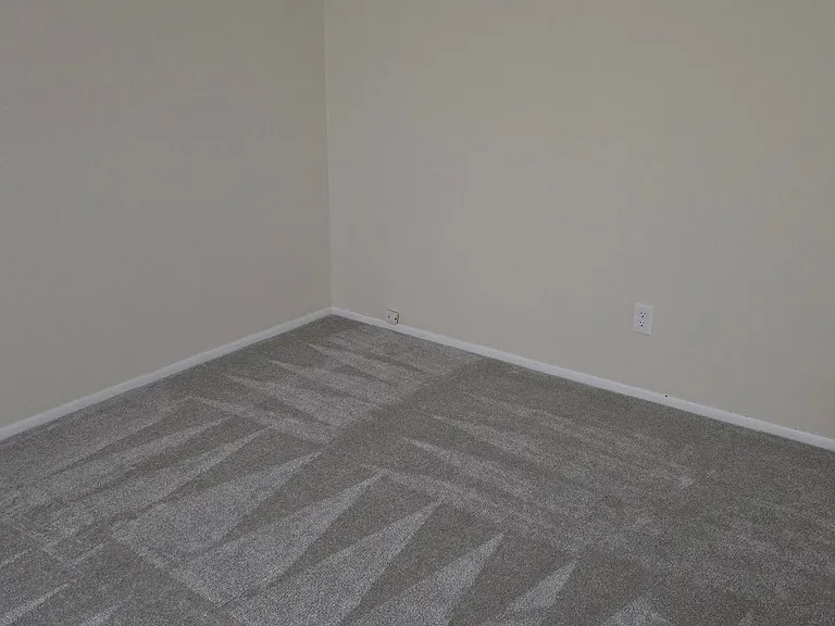 2187 Cedar Ln — Photo 2