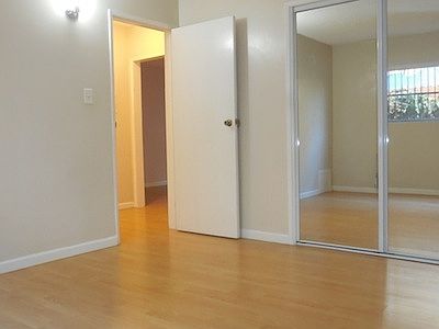 4th image of 11311 Hatteras St APT 1